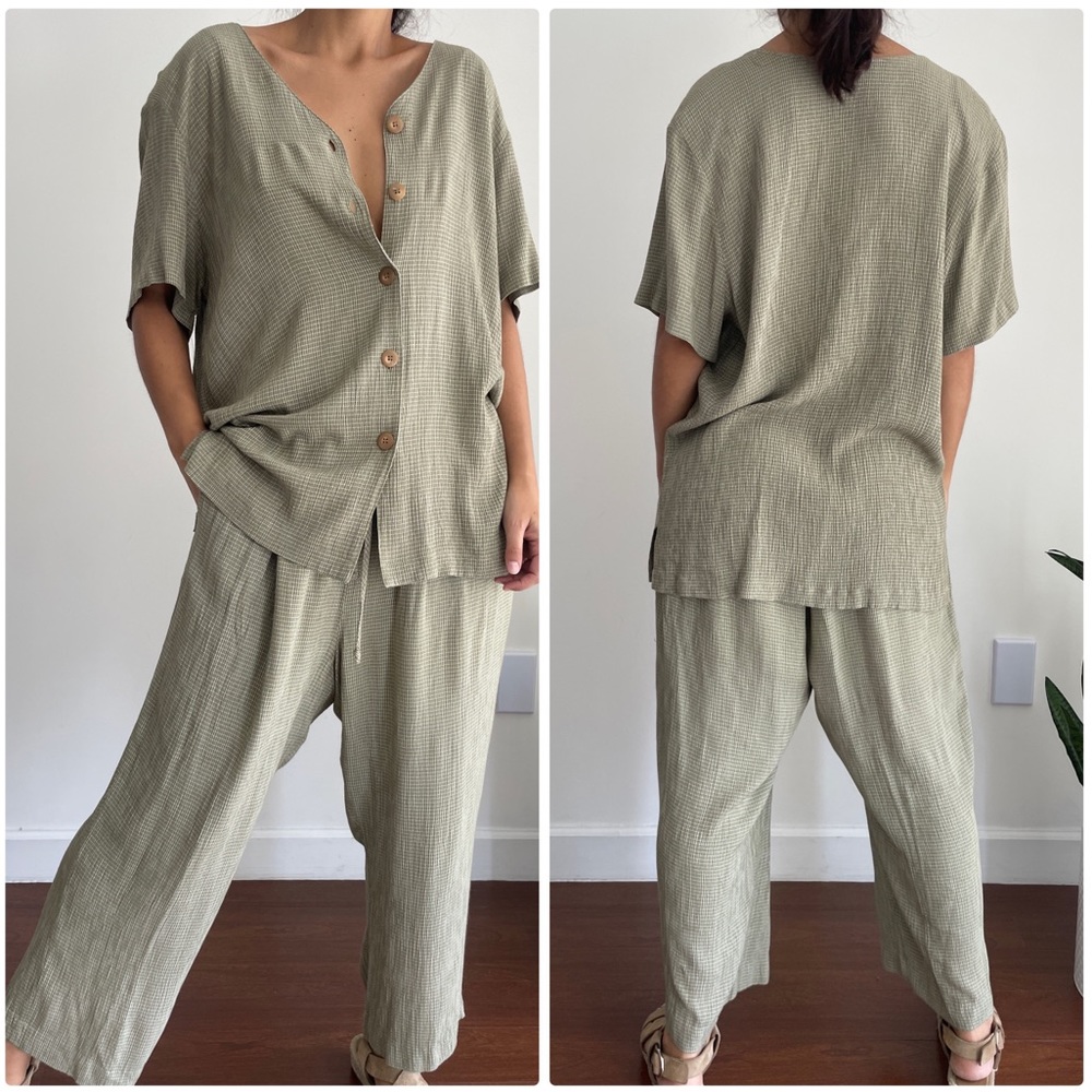 Vintage two piece button front top and trousers matching set - Picture 10 of 10